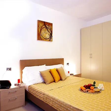 Griante No 1 Apartment